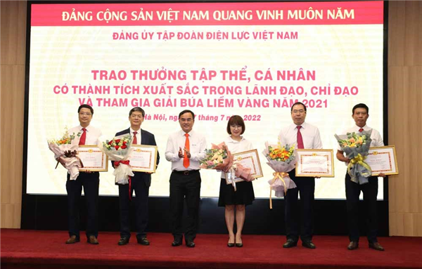 Kỷ niệm 92 năm Ngày truyền thống ngành Tuyên giáo của Đảng (1/8/1930 - 1/8/2022): Công tác Tuyên giáo có vai trò quan trọng đối với các nhiệm vụ chính trị của Đảng ủy Tập đoàn Điện lực Việt Nam