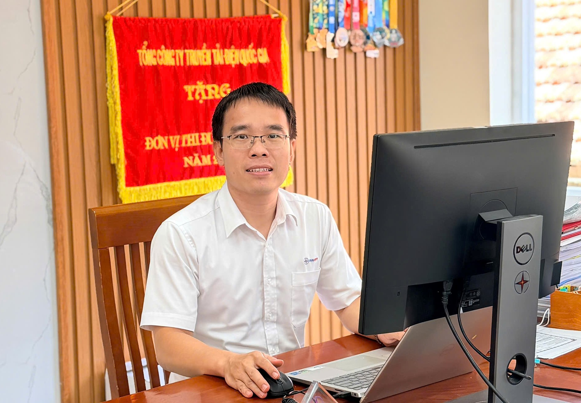 Câu chuyện về người kỹ sư tiên phong ứng dụng công nghệ trong vận hành lưới điện