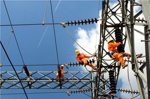 Cung cấp điện năm 2023 tại miền Nam “Tuyệt đối không để xảy ra tình trạng thiếu điện”