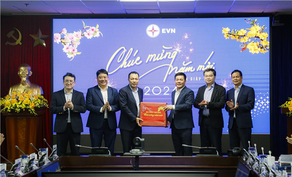 Bộ trưởng Bộ Công Thương: EVN đảm bảo cung cấp điện trước, trong và sau tết Nguyên đán Giáp Thìn 2024