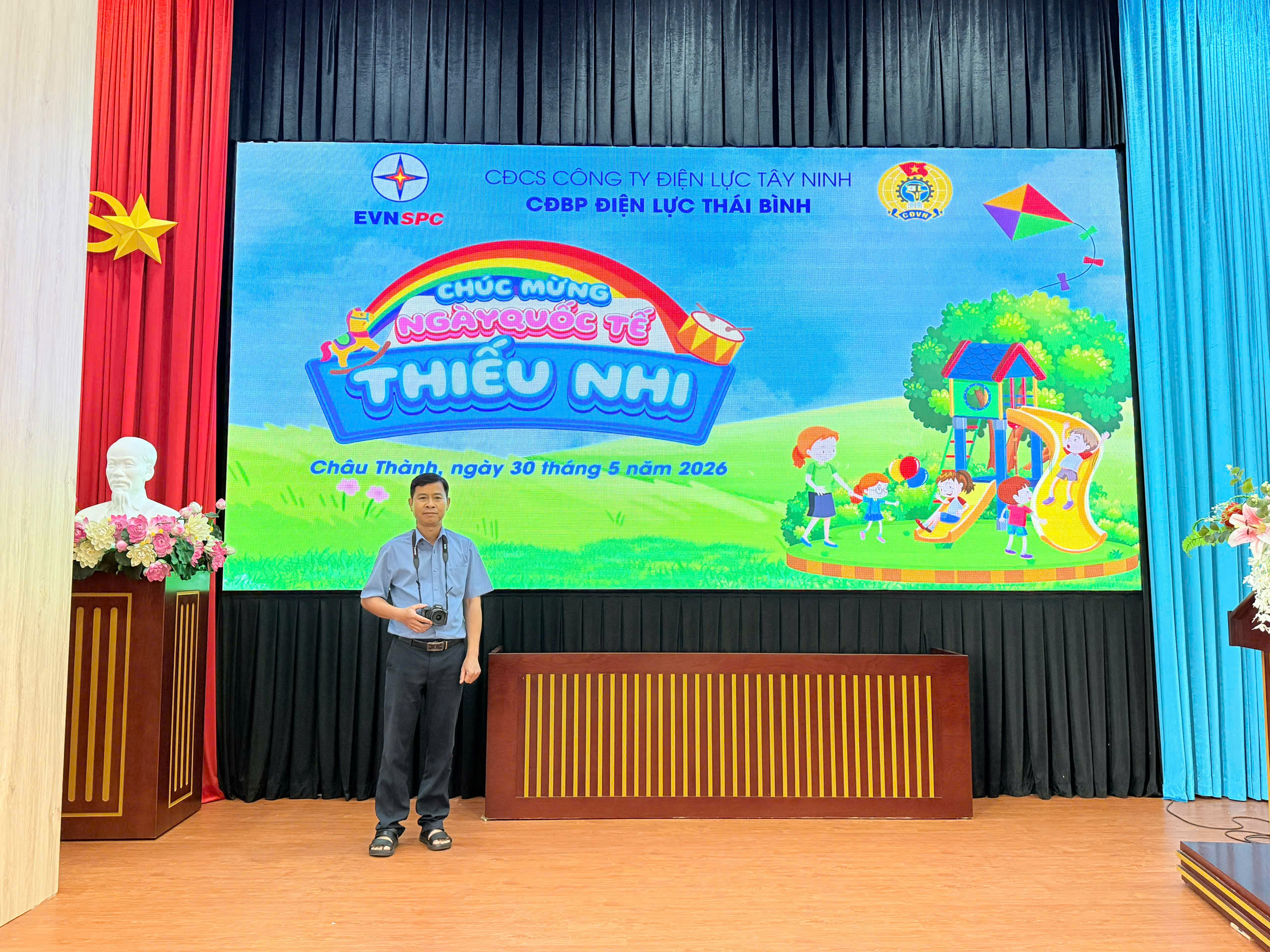 Những “người thợ” làm truyền thông 1