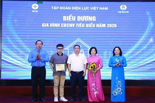 Giữ lửa yêu thương, vun đắp thành công
