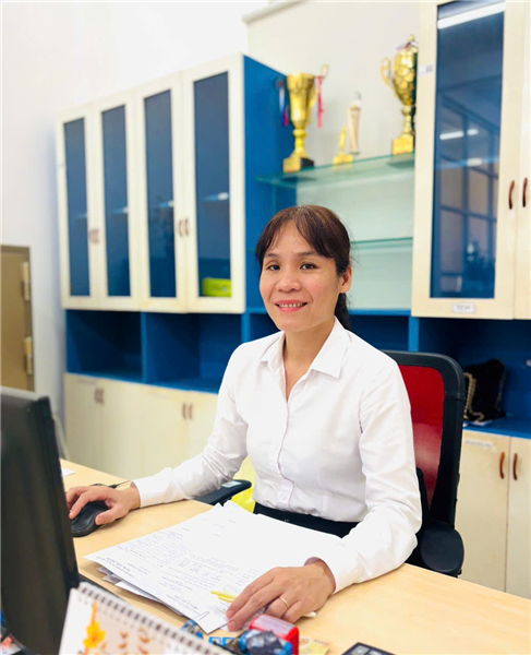 Những "mạch ngầm" giữ sáng buôn làng